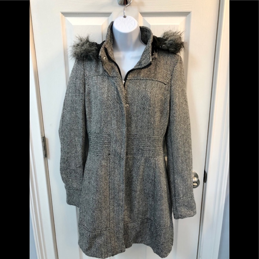 Pimkie Hooded Coat Chevron Print Size Large